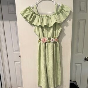 Charming Green Kids Dress with Floral Accents